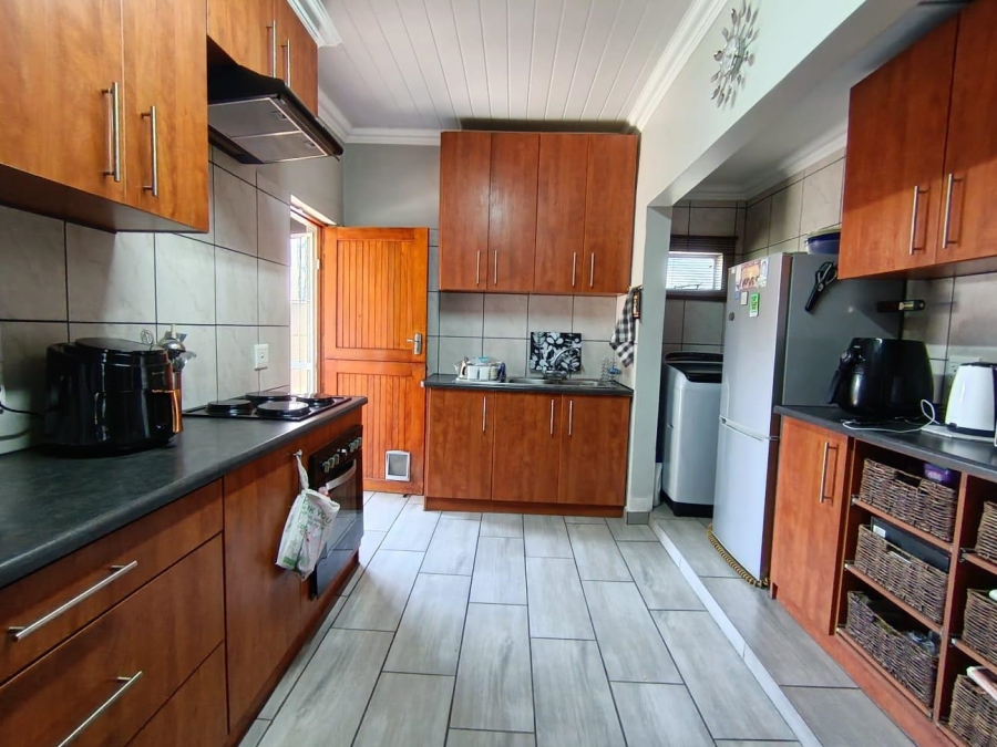5 Bedroom Property for Sale in Universitas Free State